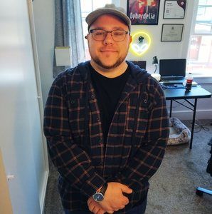 Meet your Posher, Johnny